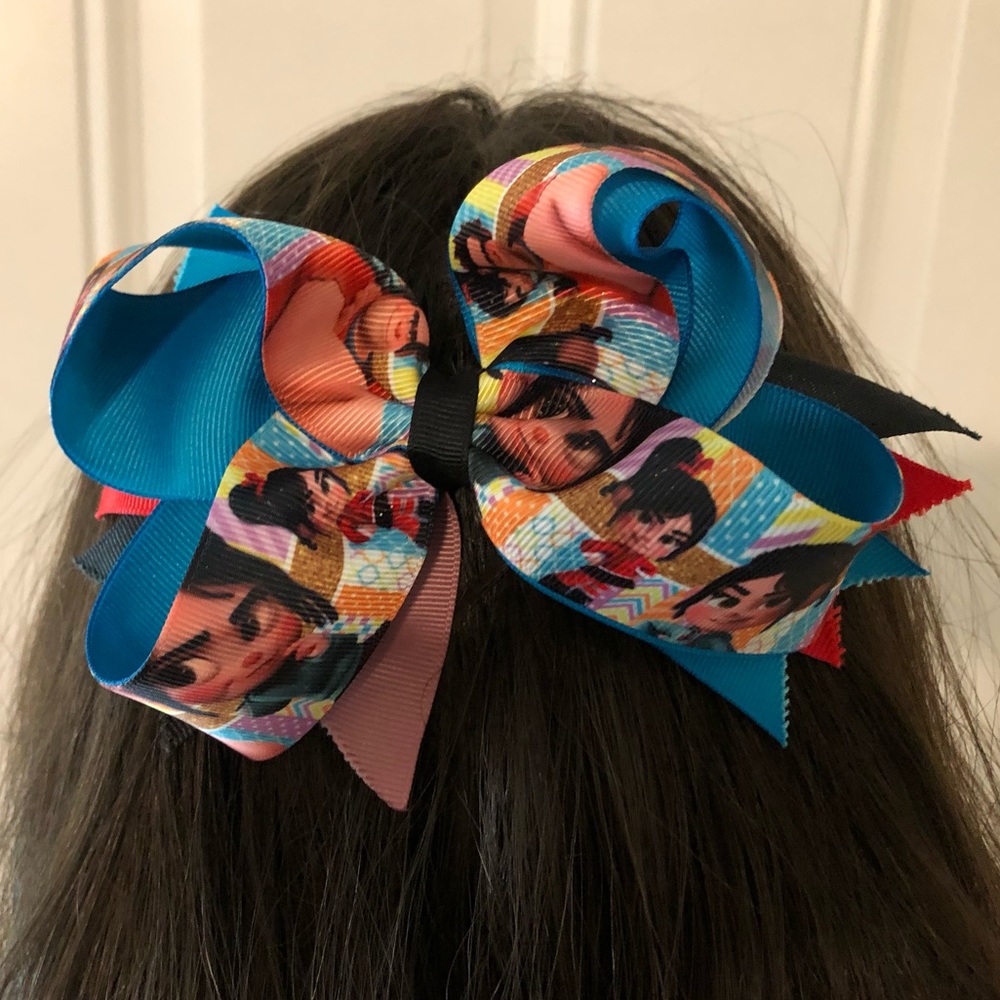 Venelope & Wreck-it-Ralph Bow